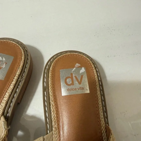 DV by Dolce Vita Women's Tan Woven Sandals in new conditions - Picture 14 of 14